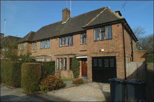 56 Litchfield Way